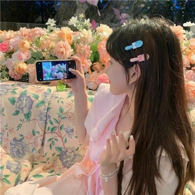 爱开玩笑的人